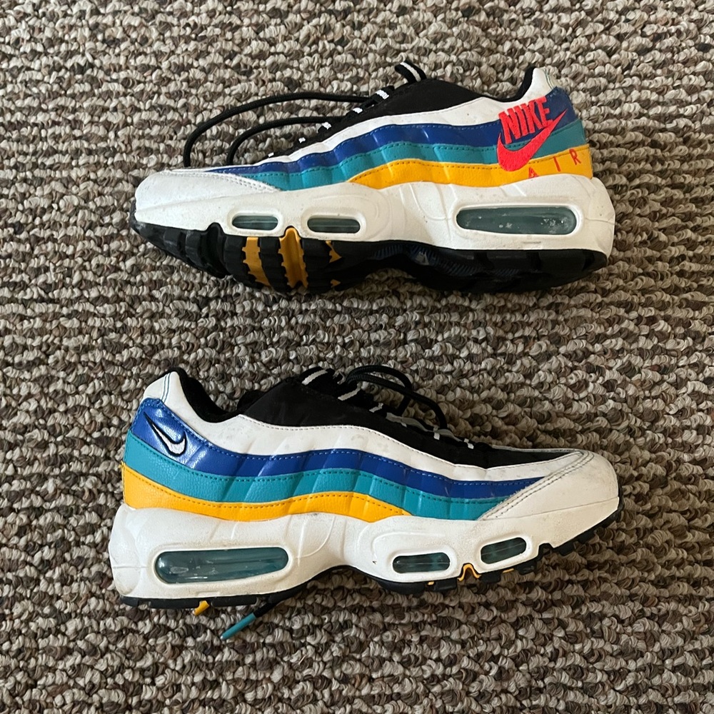 Nike Air Max 95 Windbreaker